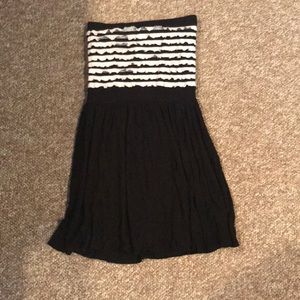 Black and white strapless ruffle aqua dress